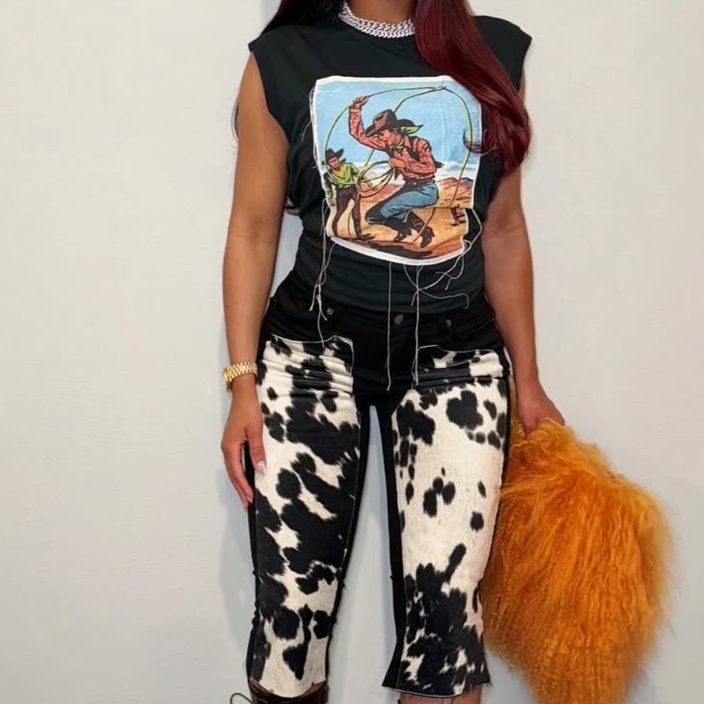 Bold Black and White Capris